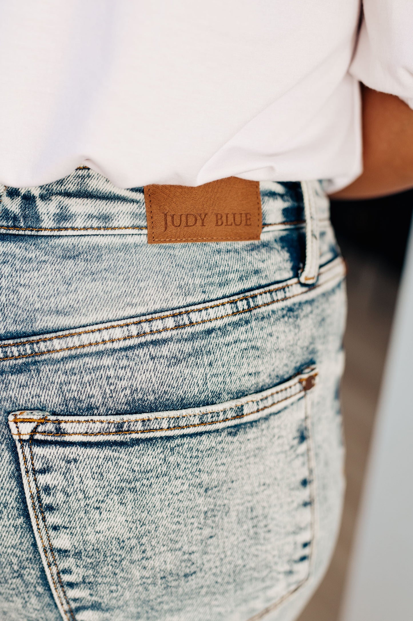 Judy Blue - Dory High Waist Mineral Wash Raw Hem Wide Leg Jeans