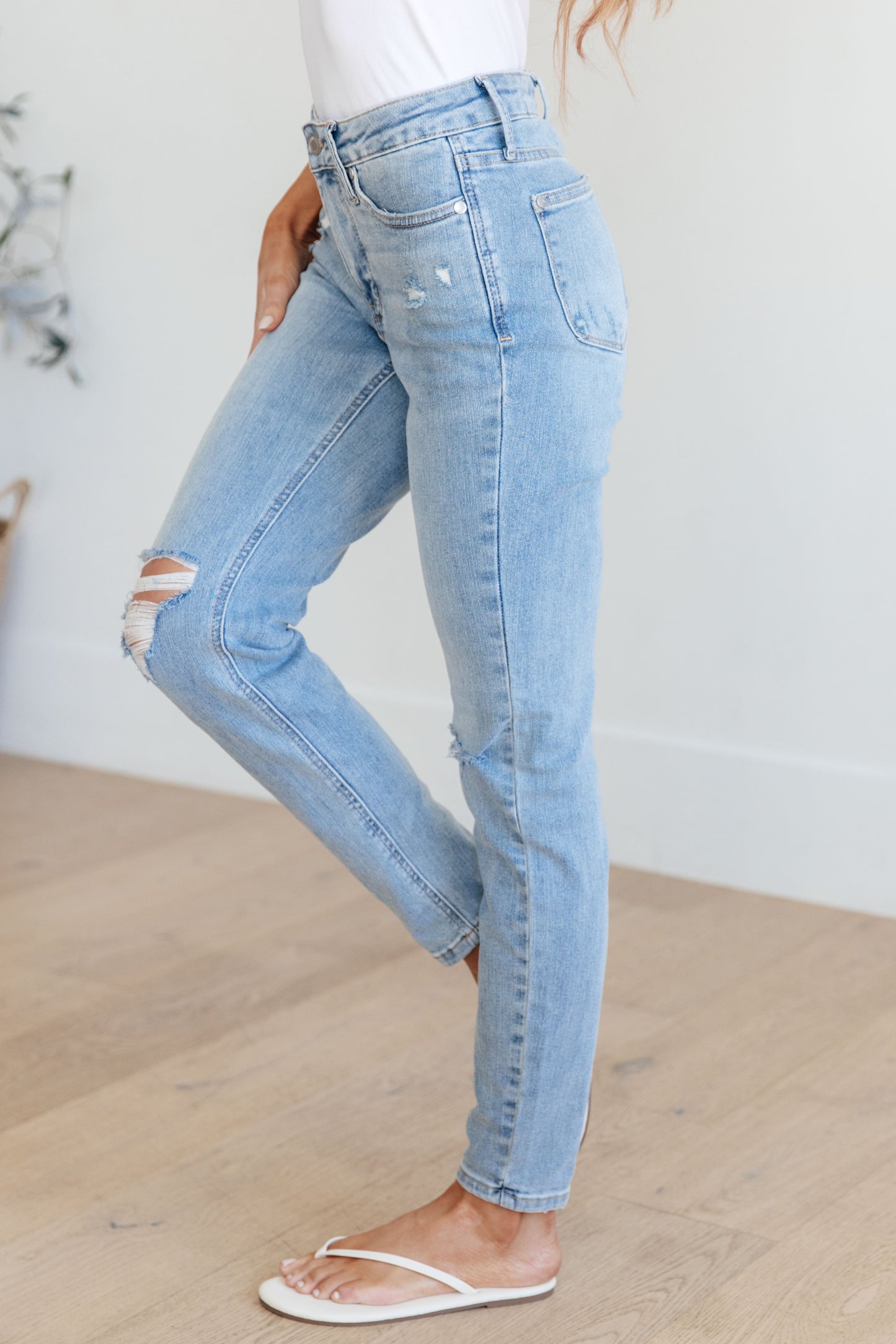 Judy Blue - Eloise Mid Rise Control Top Distressed Skinny Jeans