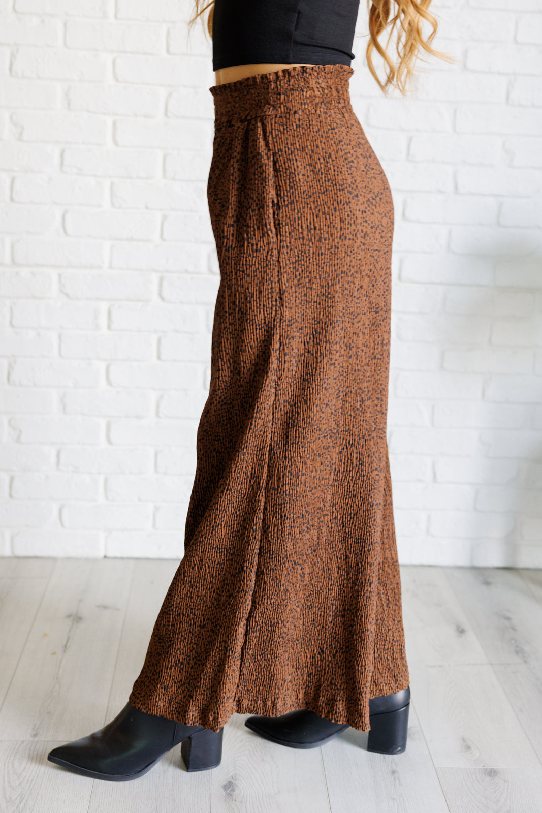 High Rise Wide Leg Pants in Brown