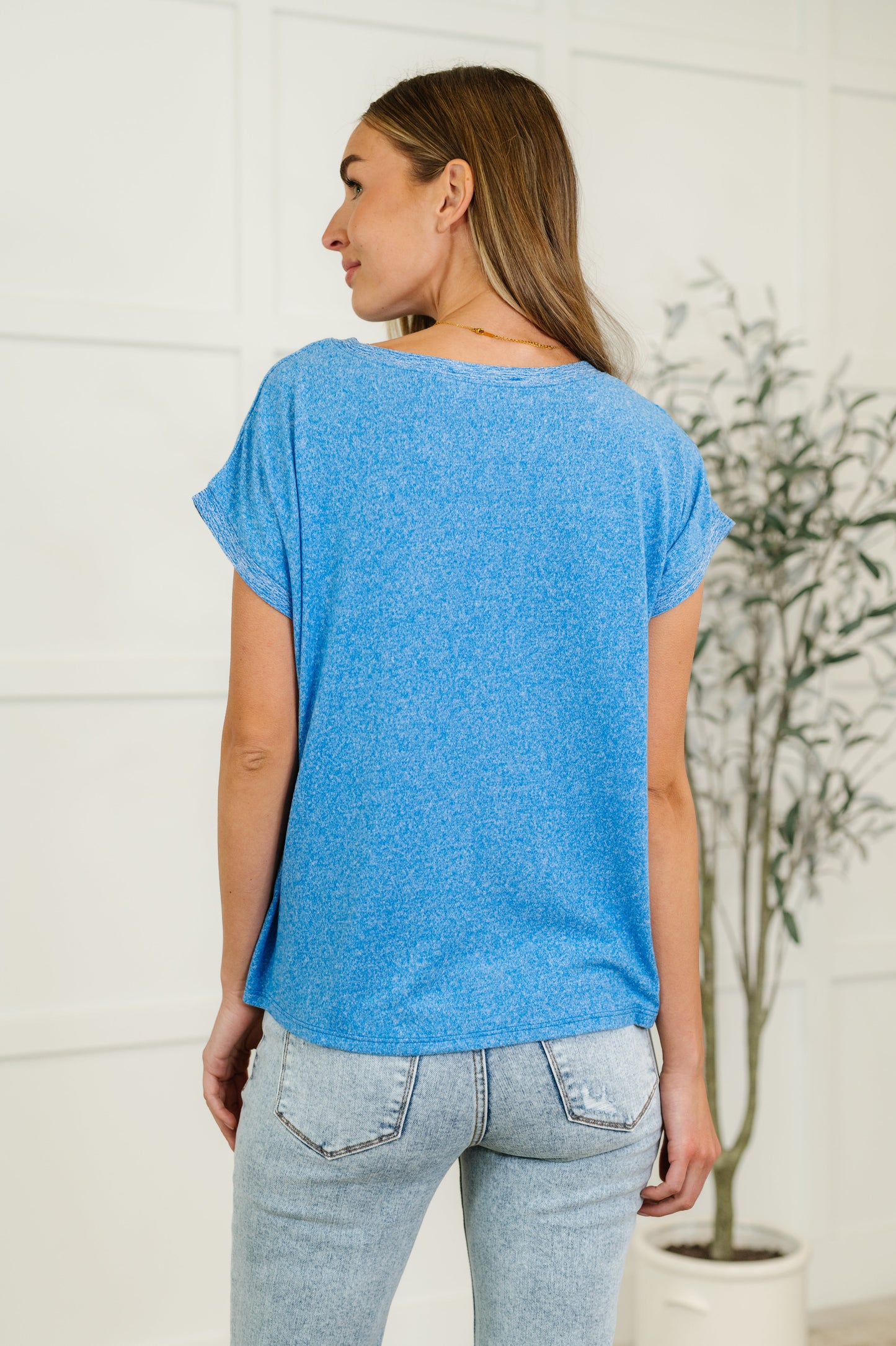 Basic Tee in Ocean Blue