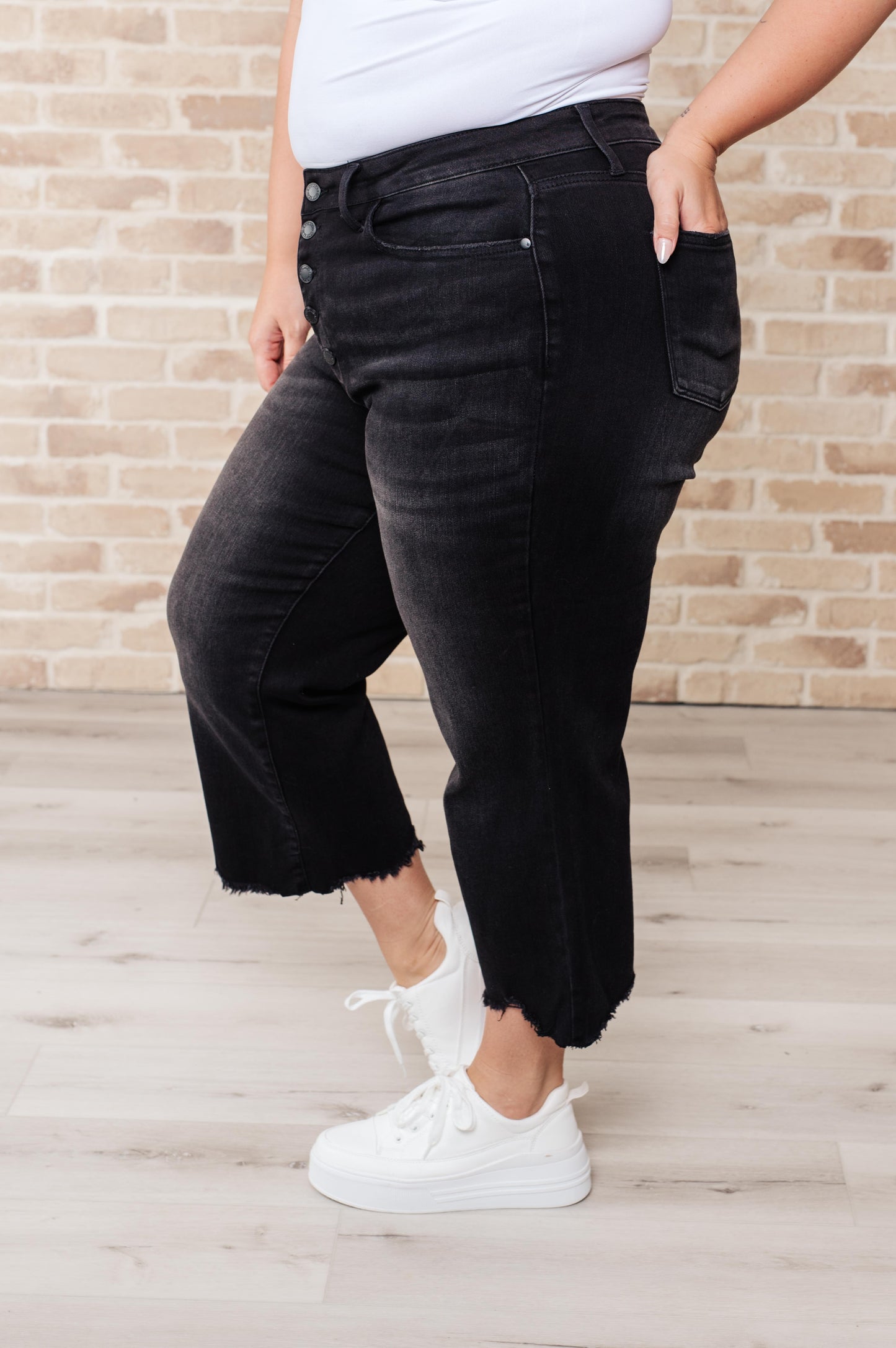 Judy Blue - Ryan High Rise Button Fly Wide Leg Crop Jeans