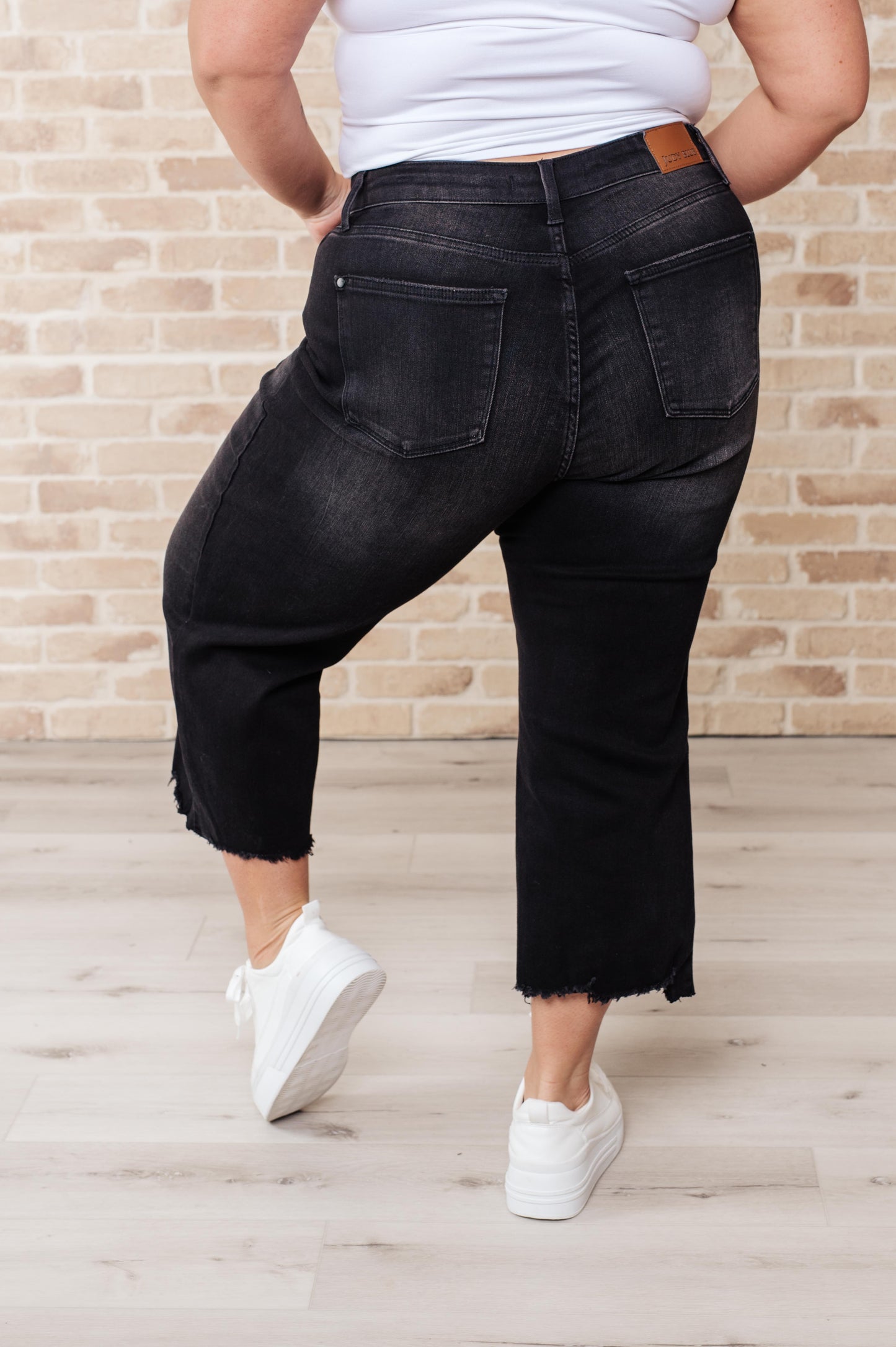 Judy Blue - Ryan High Rise Button Fly Wide Leg Crop Jeans