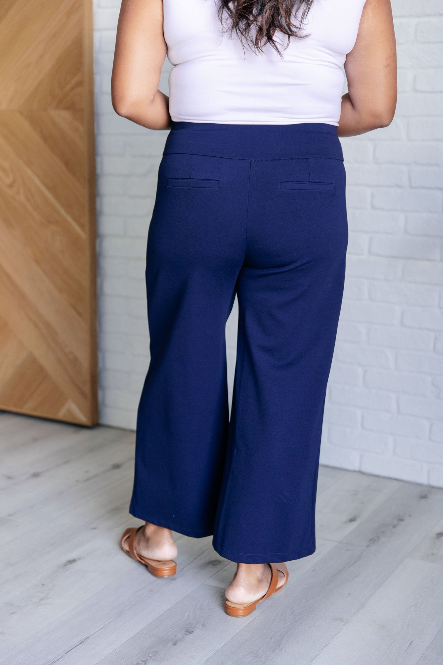 Wide Leg Crop Pants in Navy