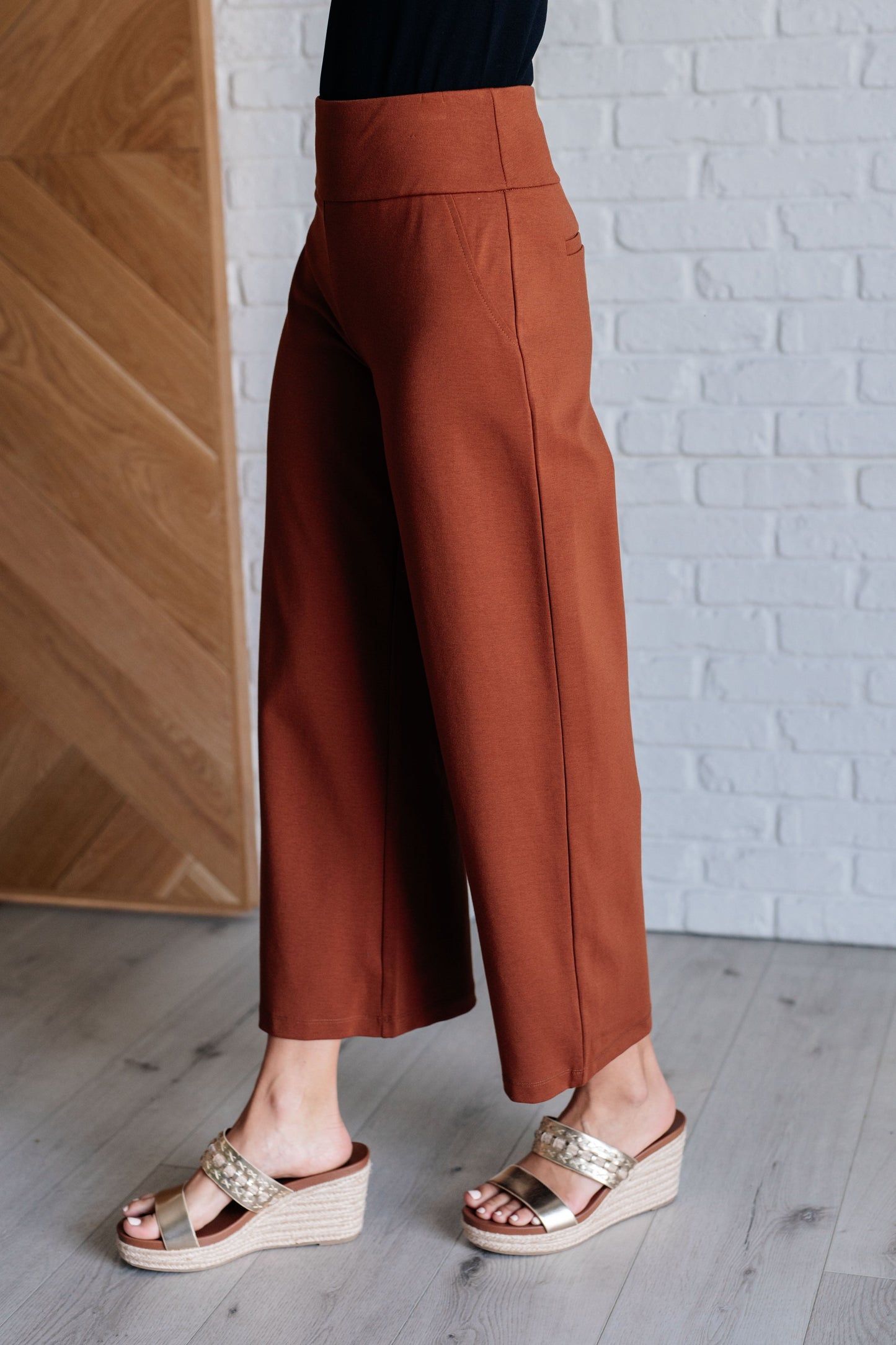 Wide Leg Crop Pants in Rust