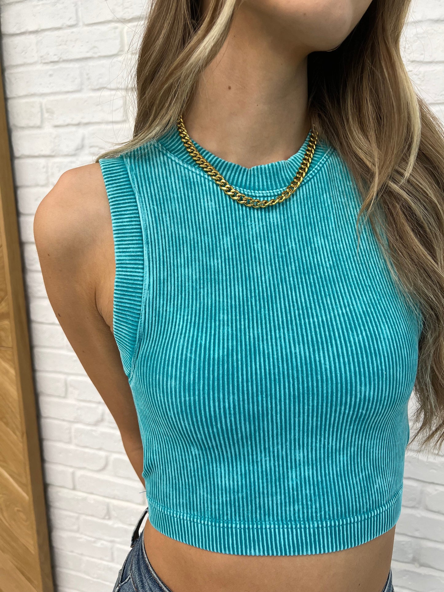 Zenana Cropped Ribbed Tank in Lt Teal