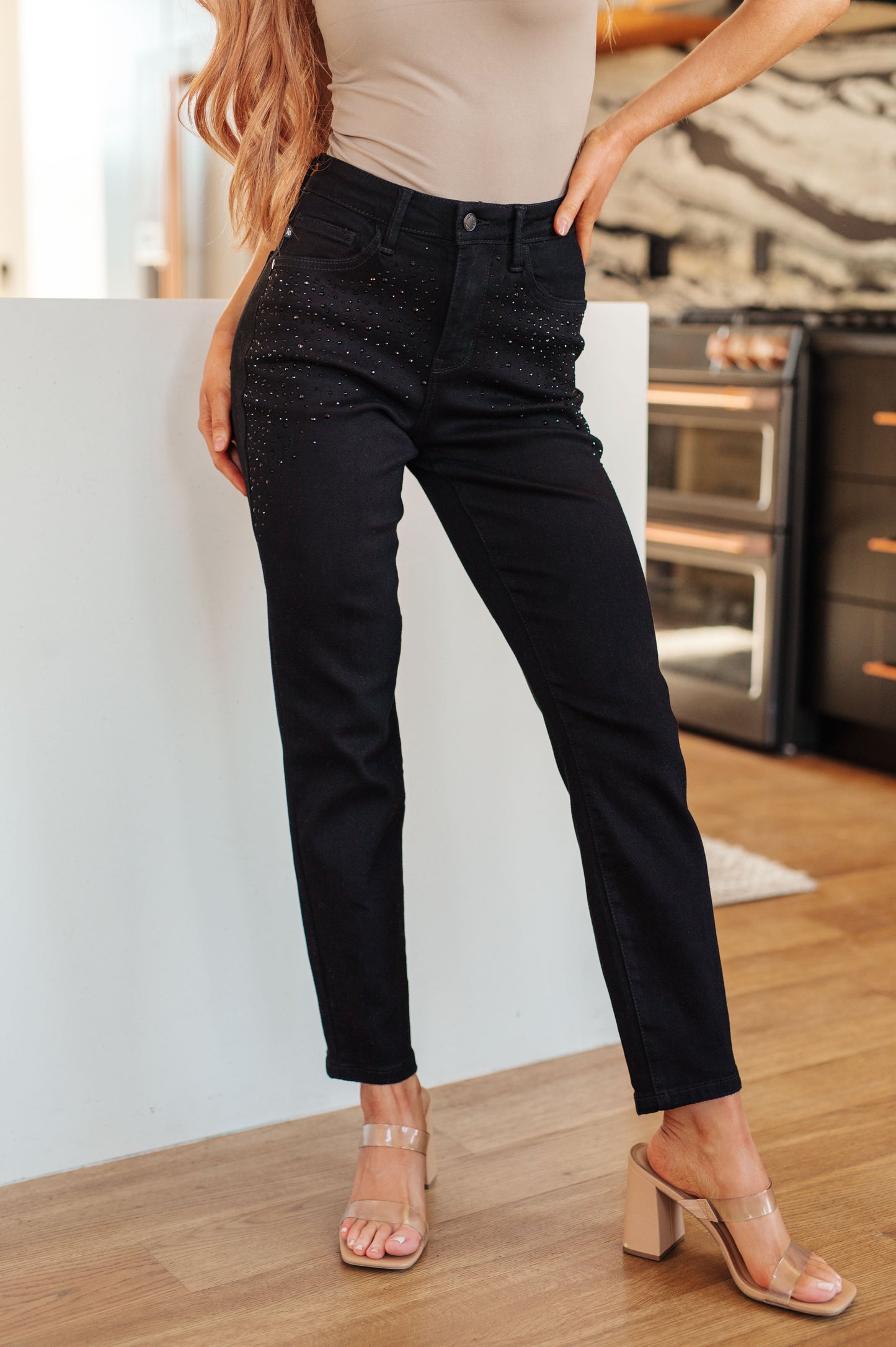 Judy Blue - Reese Rhinestone Slim Fit Jeans in Black