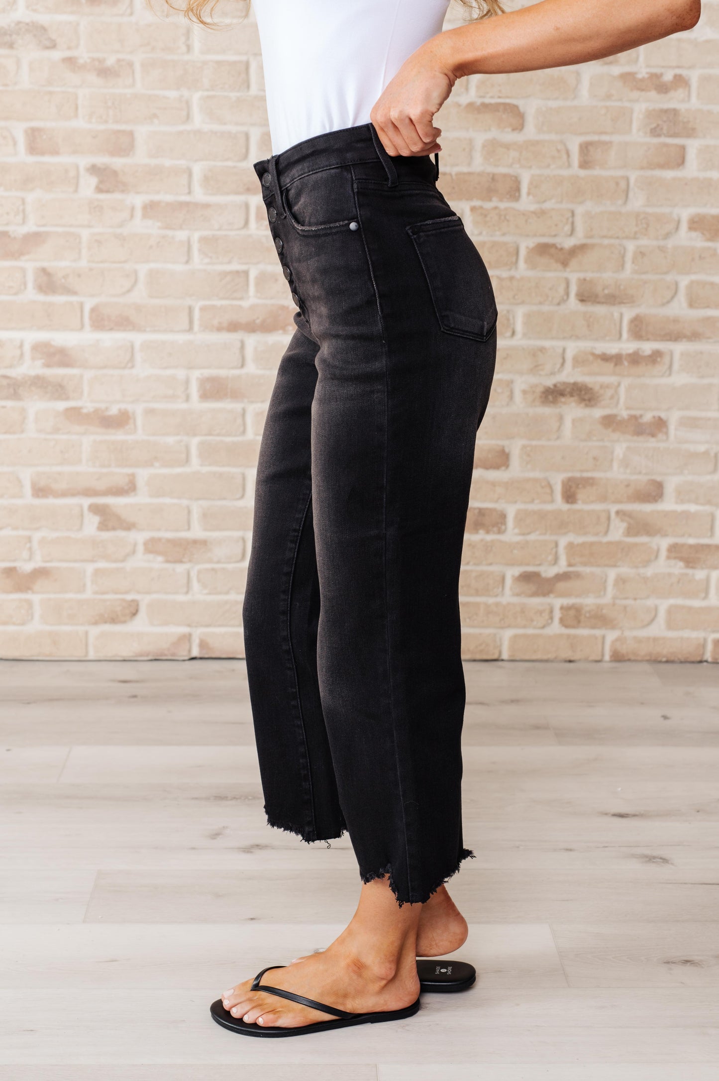 Judy Blue - Ryan High Rise Button Fly Wide Leg Crop Jeans