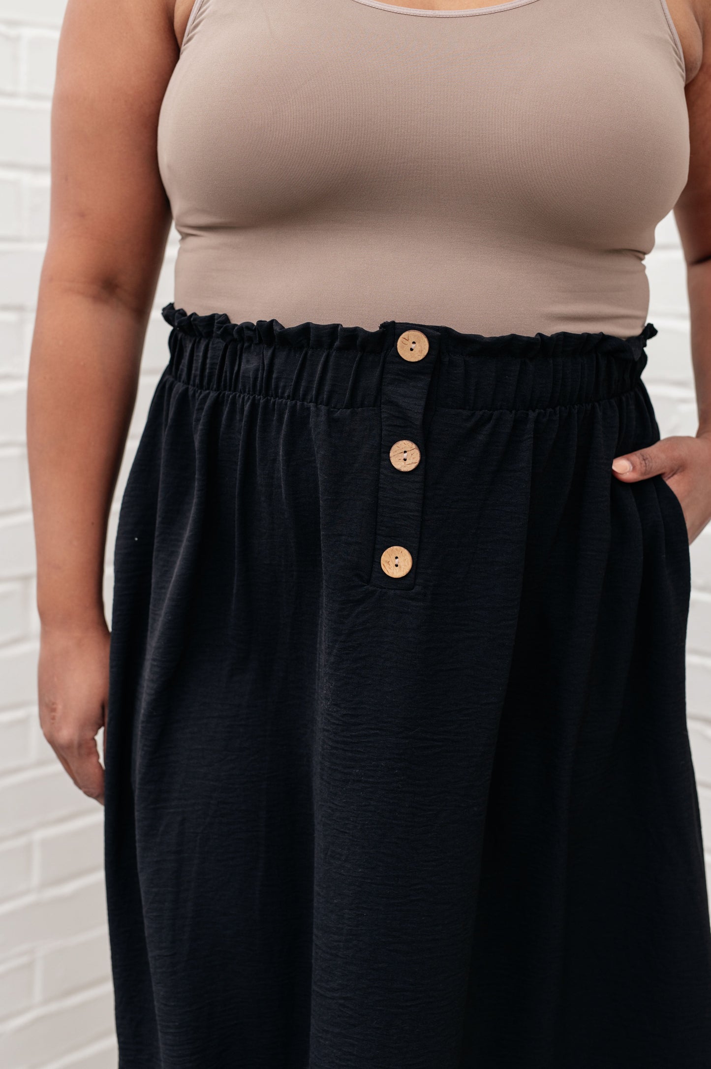 Mid-Length Skirt, 3-button skirt