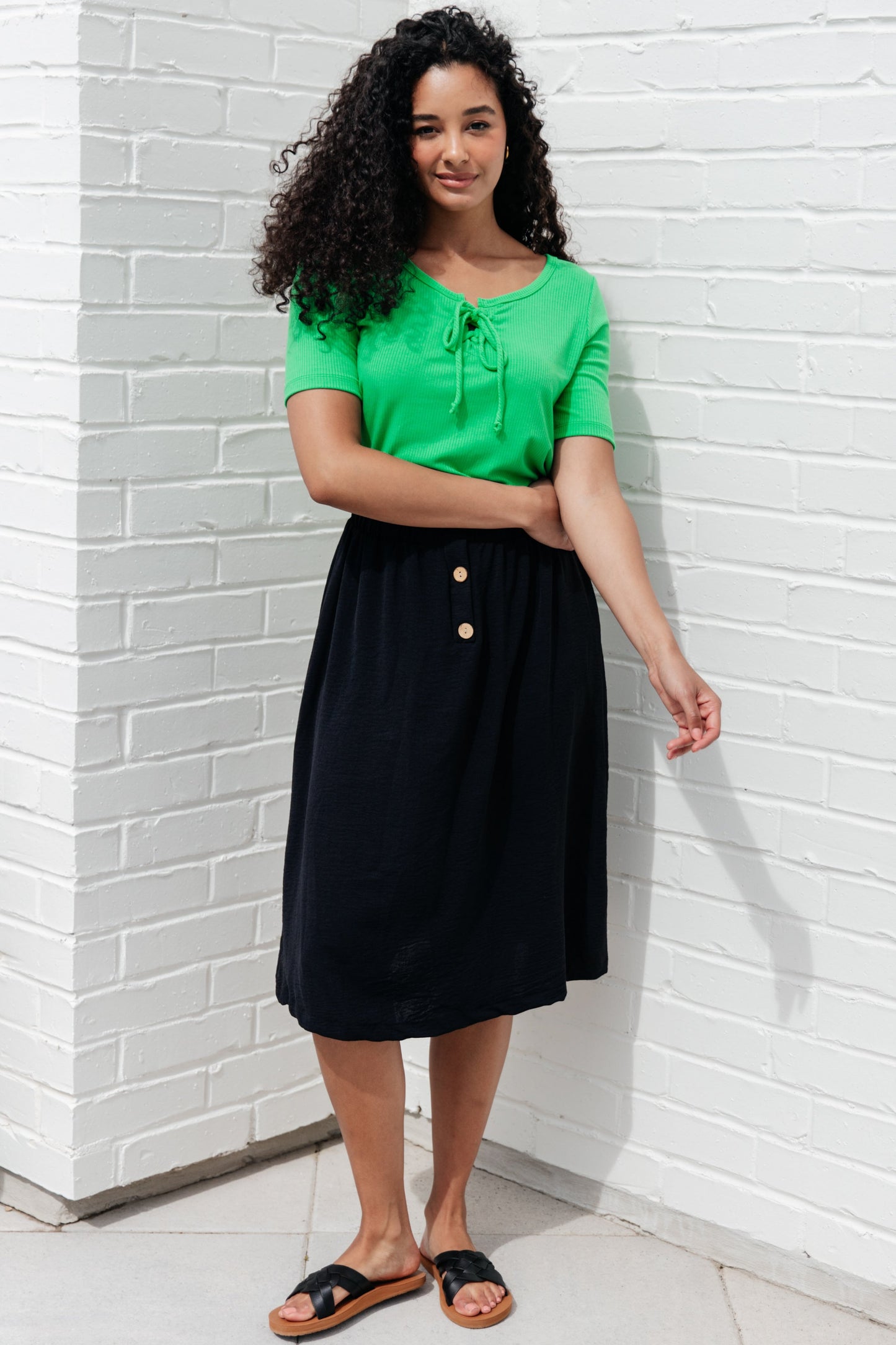 Mid-Length Skirt, 3-button skirt